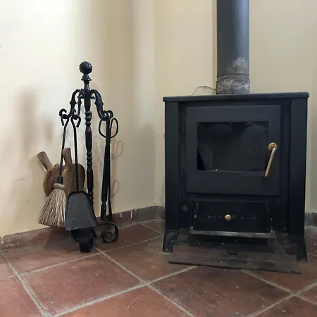 Galatino 32e Chimenea Apartment *